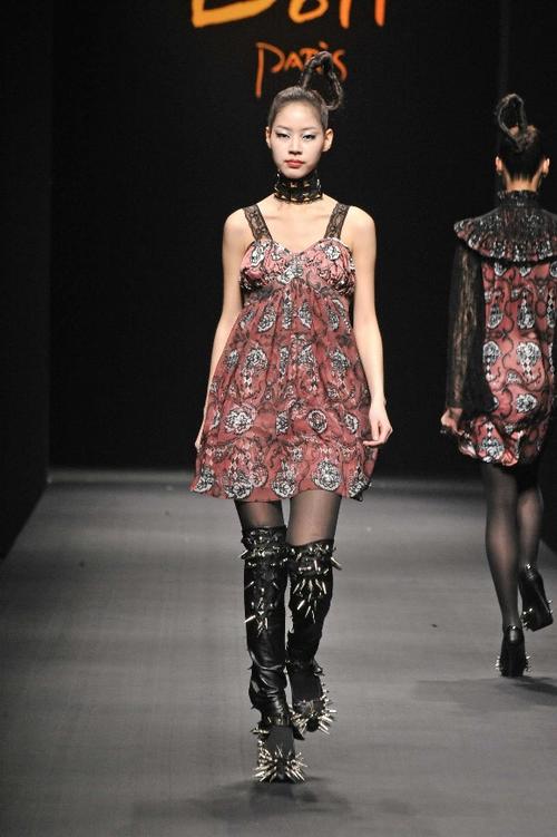 2011/12秋冬Doii Paris首尔时装发布会 饰品的艺术与革新